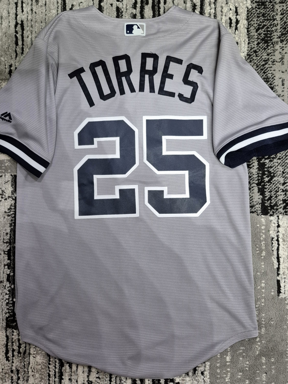 Majestic MLB New York Yankees Gleyber Torres #25 Away Jersey — Men's Small